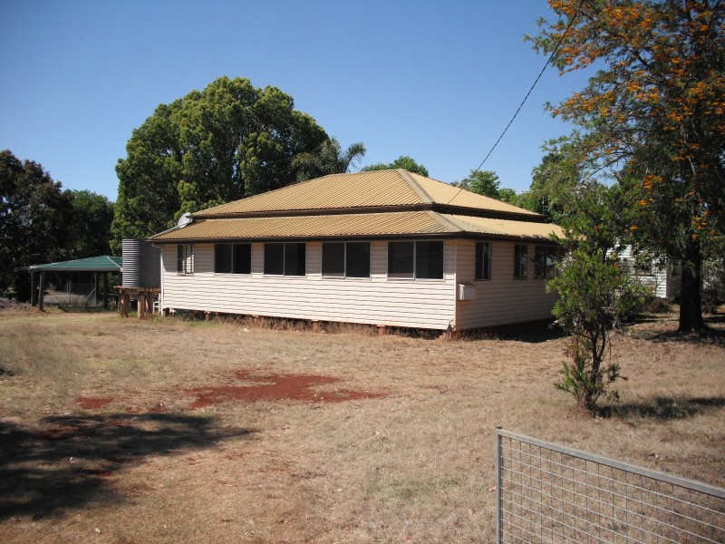 12-14 BELLE ST, Kingaroy QLD 4610