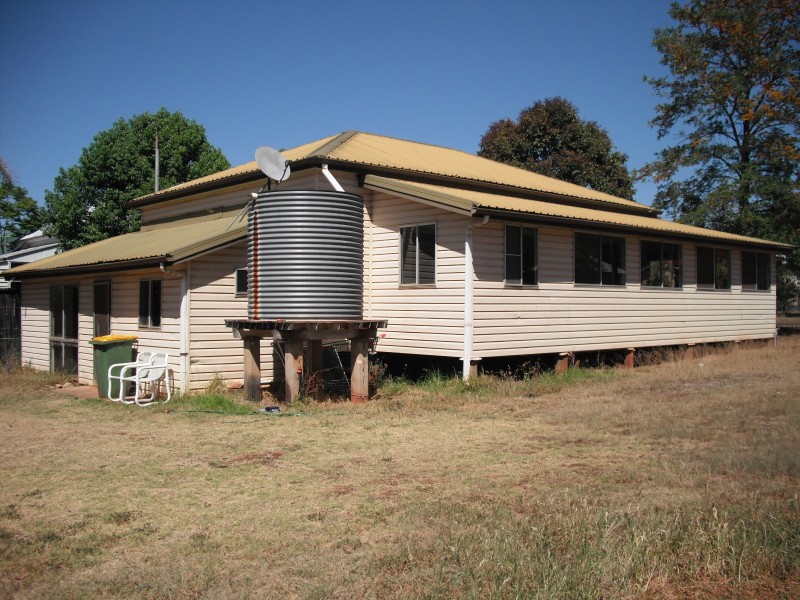 12-14 BELLE ST, Kingaroy QLD 4610