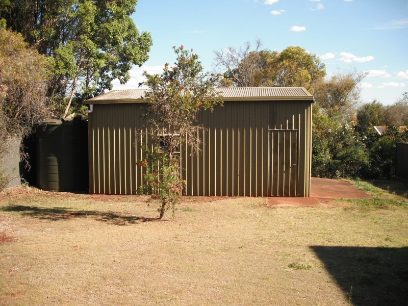25 FAIRVIEW DR, Kingaroy QLD 4610