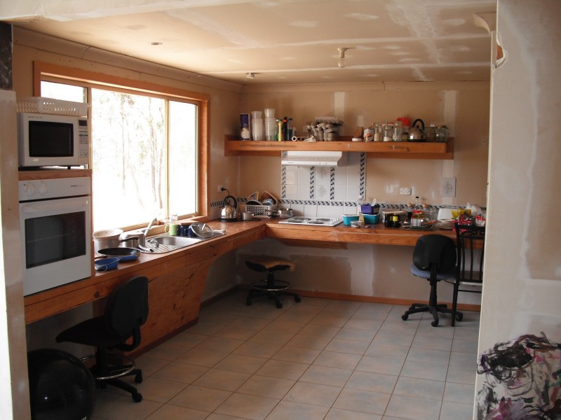 39 PARKER RD, Ellesmere QLD 4610