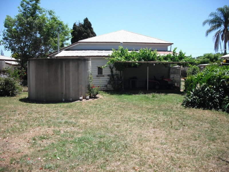 56 Kingaroy St, Kingaroy QLD 4610