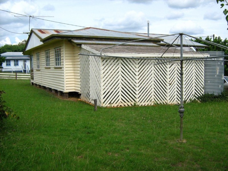 7 Moonya Street, Kingaroy QLD 4610