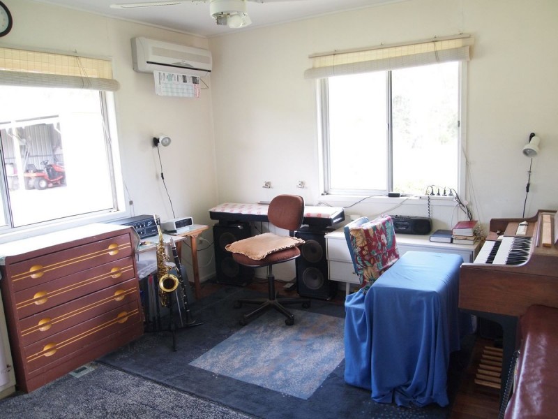 1559 Memerambi Barkers Creek Rd, Wattle Camp QLD 4615