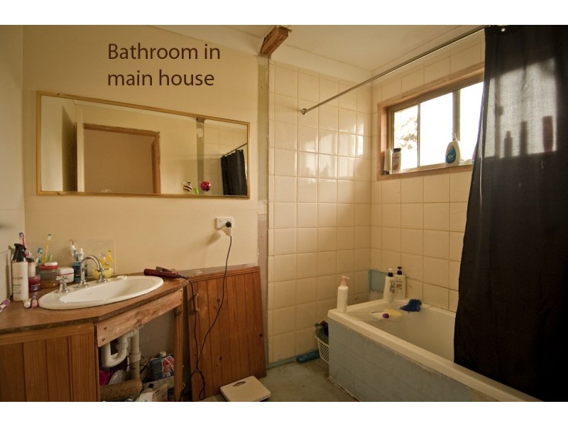 256 J Hunters Road, Ballogie QLD 4610