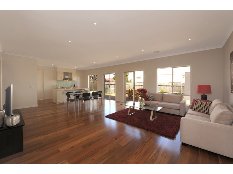 1or 2/16 Wamba Road, Bentleigh East VIC 3165