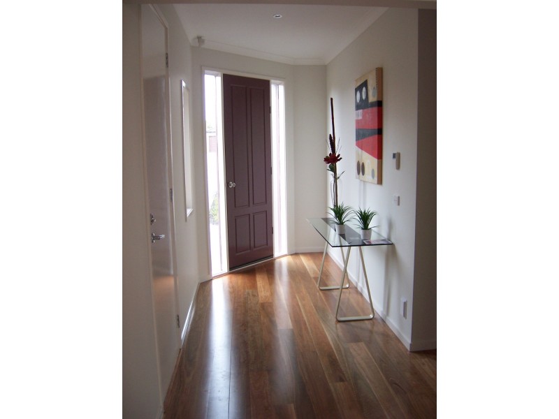 1or 2/16 Wamba Road, Bentleigh East VIC 3165