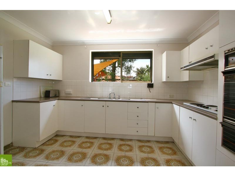 1/68 Jane Avenue, Lake Heights NSW 2502