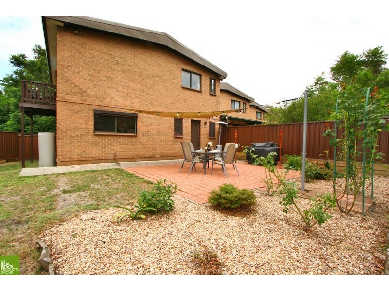 1/68 Jane Avenue, Lake Heights NSW 2502