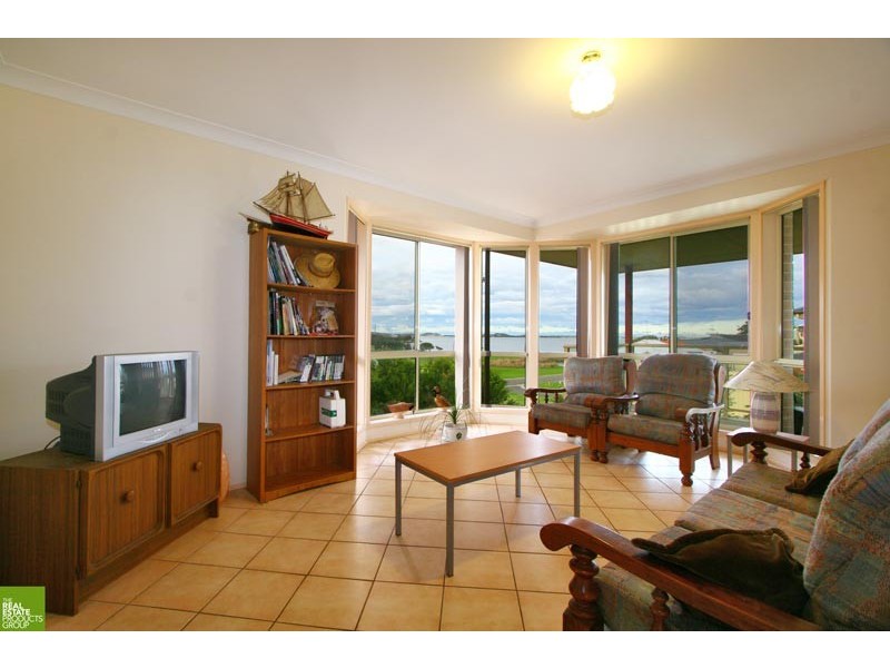 3 wistari avenue, Kanahooka NSW 2530