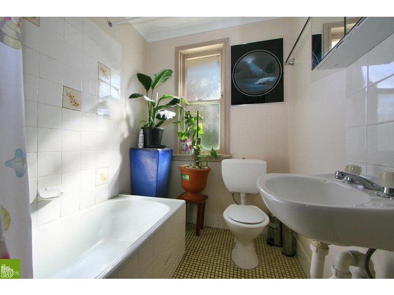 40 southampton street, Berkeley NSW 2506