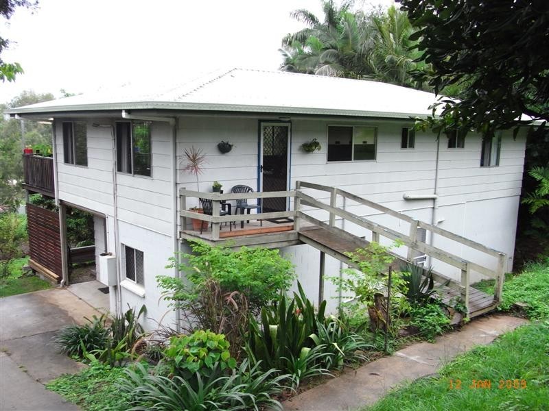 13 Barnes Place, Cannonvale QLD 4802