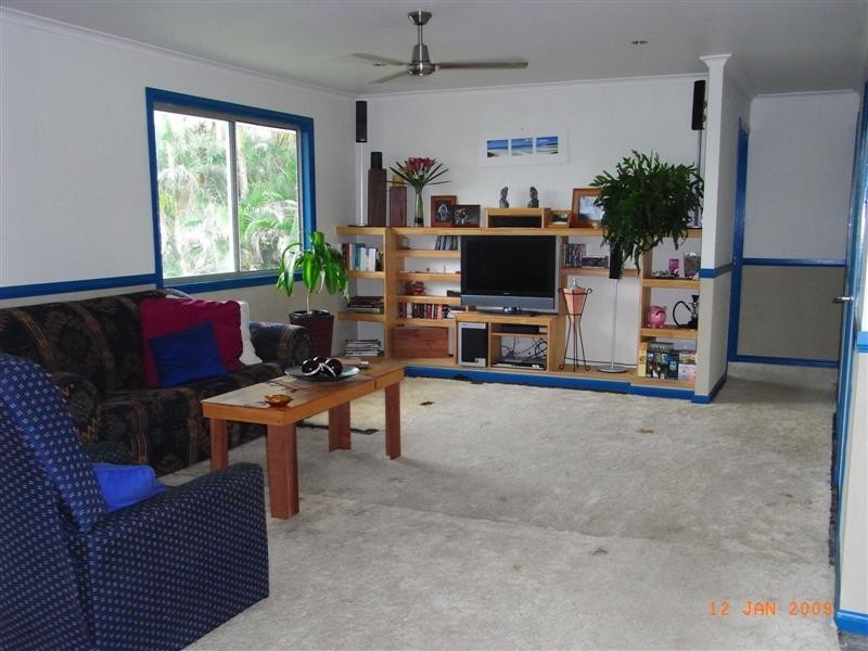 13 Barnes Place, Cannonvale QLD 4802