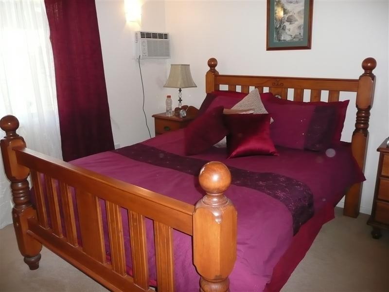 9 Manooka Drive, Cannonvale QLD 4802