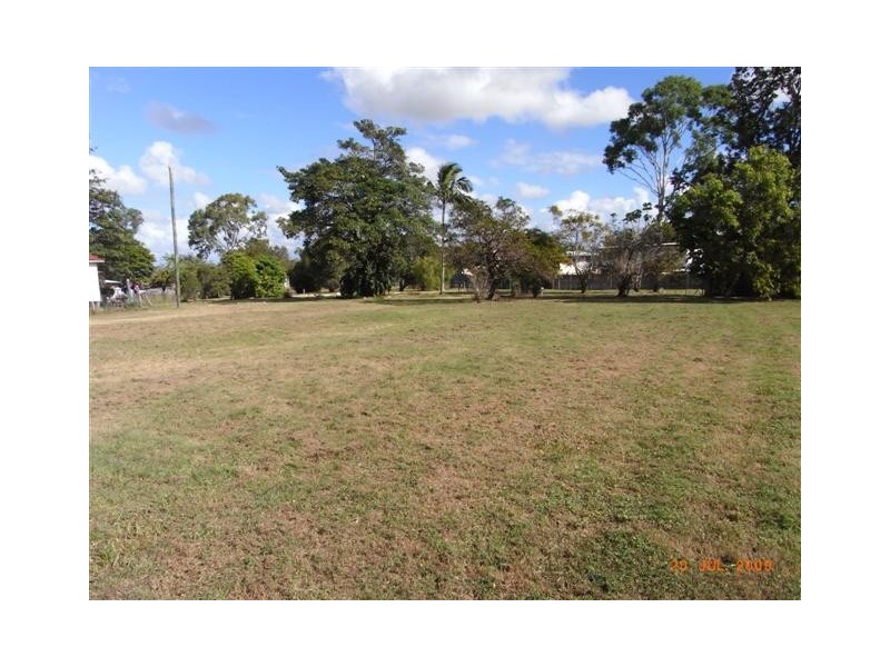 106 Faust Street, Proserpine QLD 4800