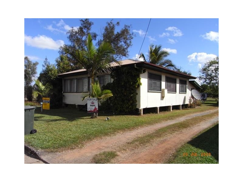 8 Joan Street, Proserpine QLD 4800