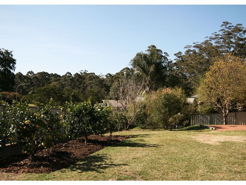 15 Clifford Close, Mollymook NSW 2539