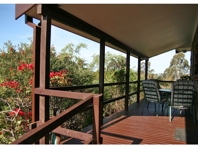 8 Rosella Ave, Mollymook NSW 2539