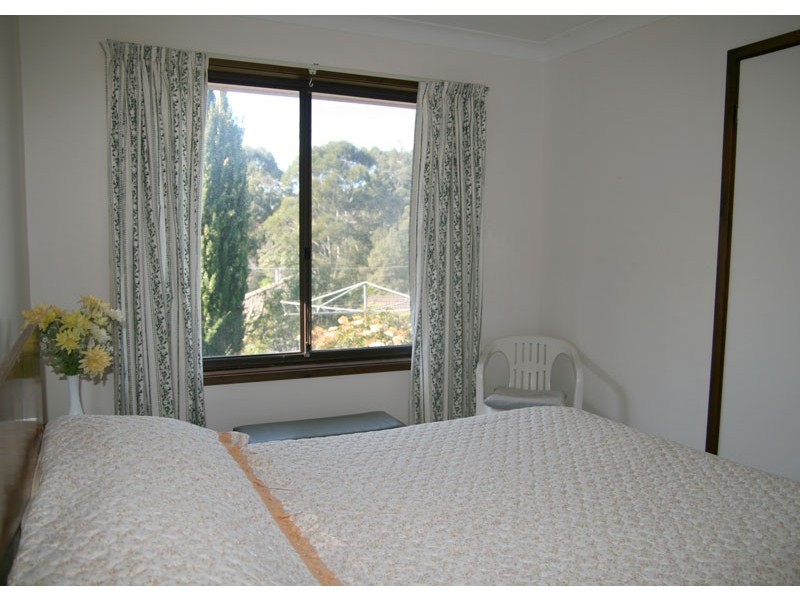 8 Rosella Ave, Mollymook NSW 2539
