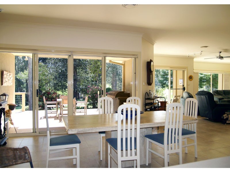 31 Clyde St, Mollymook NSW 2539