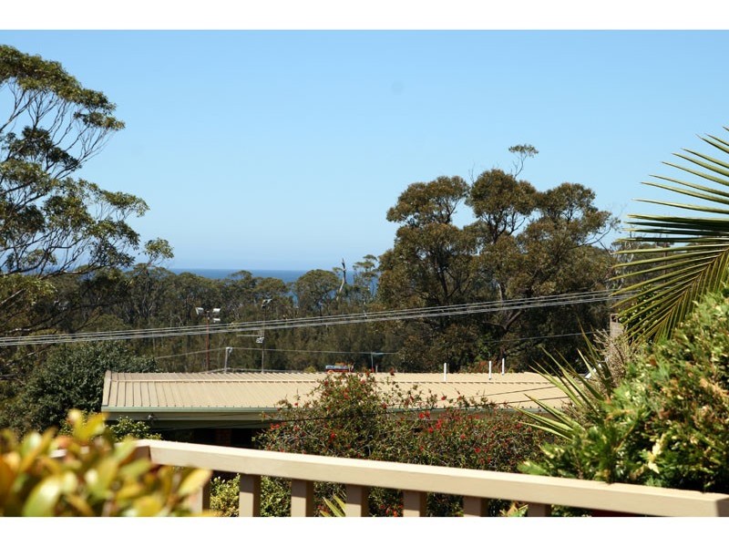 11 Parkview Pde, Mollymook NSW 2539