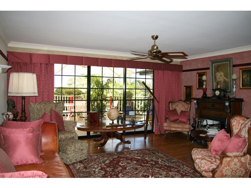 11 Parkview Pde, Mollymook NSW 2539