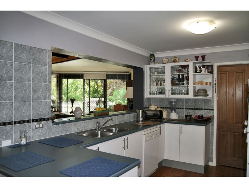 11 Parkview Pde, Mollymook NSW 2539