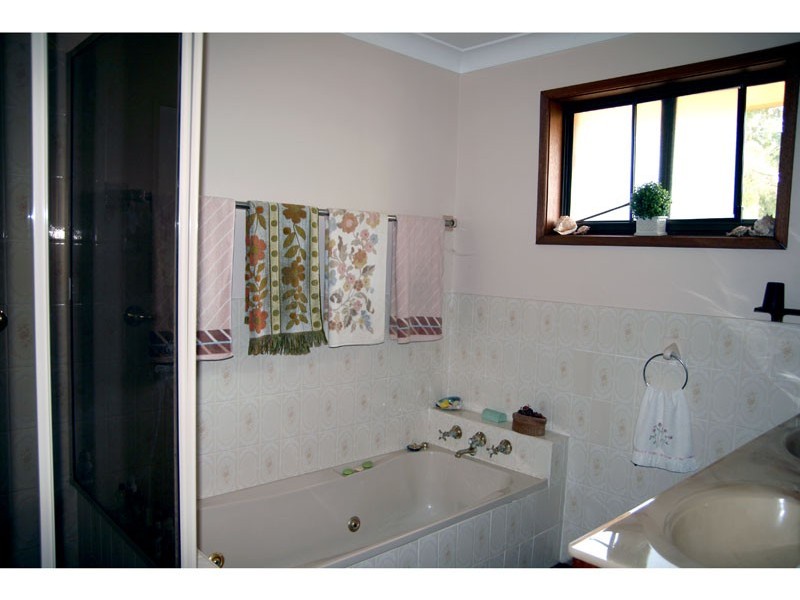 39 Treetops Cres, Mollymook NSW 2539