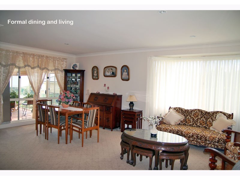 96 Golden Wattle Dr, Ulladulla NSW 2539