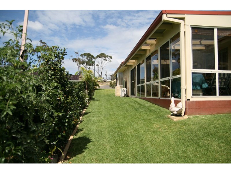 96 Golden Wattle Dr, Ulladulla NSW 2539