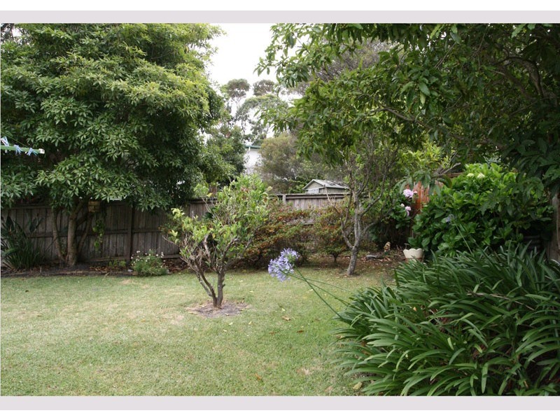 133 Mitchell Pde, Mollymook NSW 2539