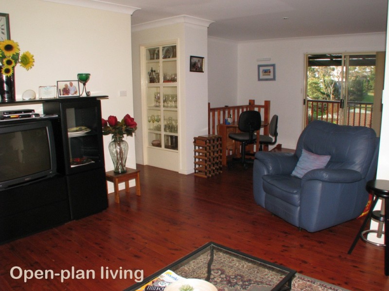 64 Tallwood Ave, Mollymook NSW 2539