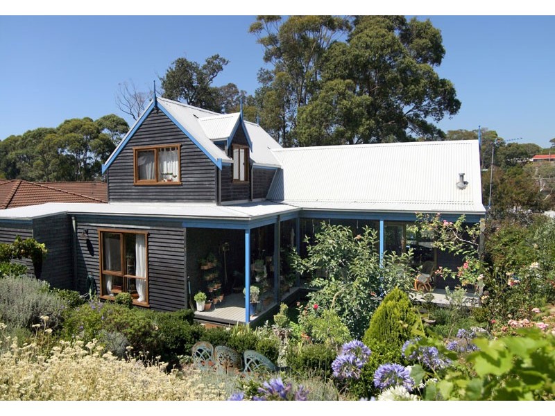 7 Anker Ave, Mollymook NSW 2539