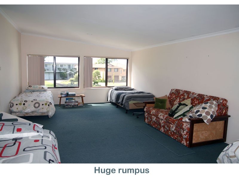 85 Carroll Ave, Mollymook NSW 2539