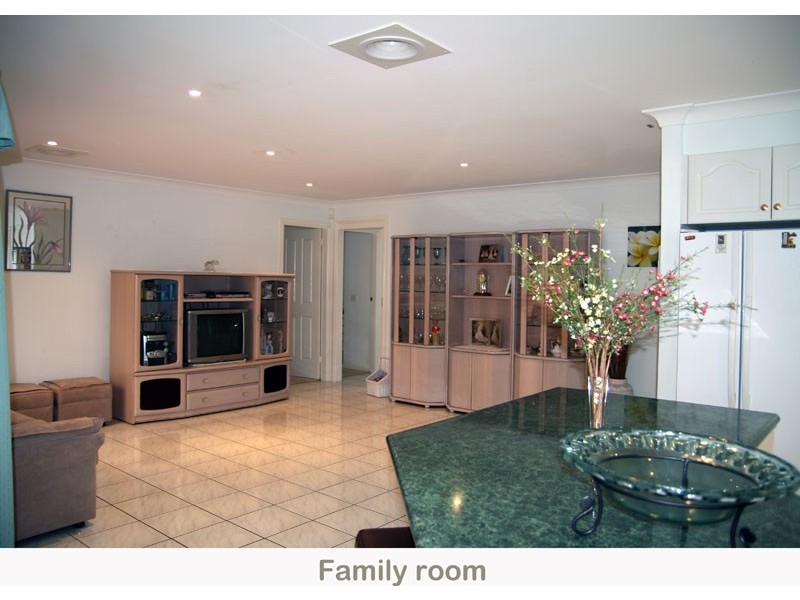 111 Leo Drive, Narrawallee NSW 2539