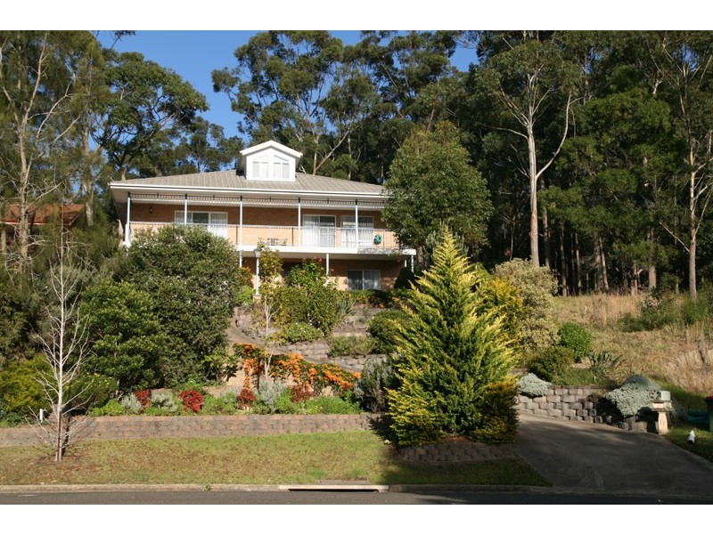 11 Blake Pl, Narrawallee NSW 2539