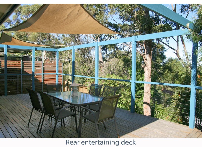 73 Bannister Head Rd, Mollymook Beach NSW 2539