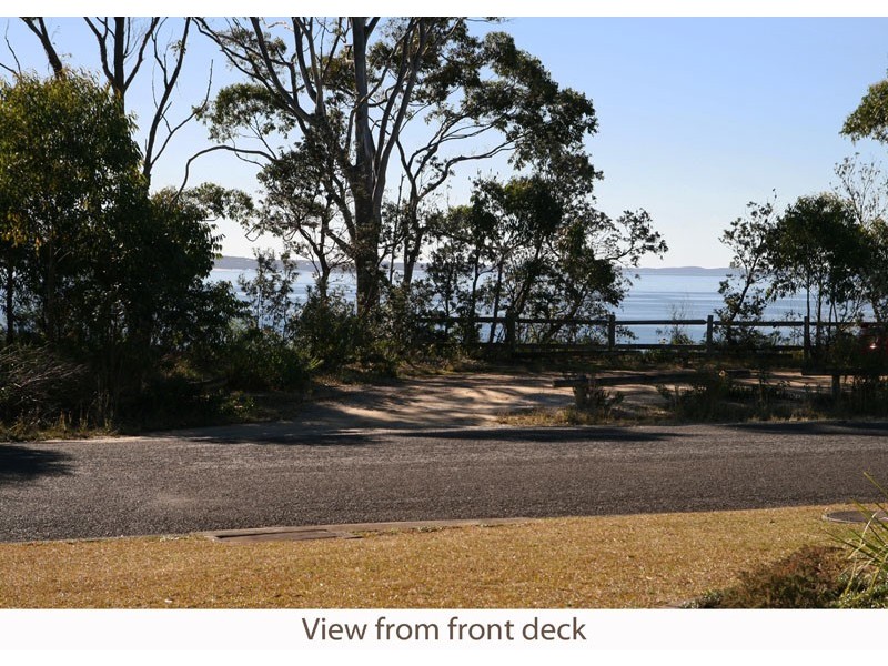 73 Bannister Head Rd, Mollymook Beach NSW 2539
