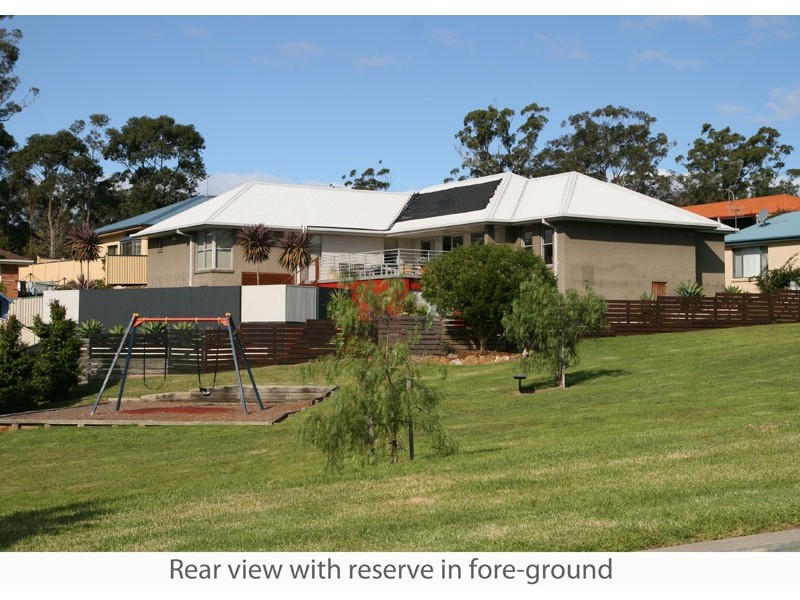 9 Clifford Close, Mollymook NSW 2539