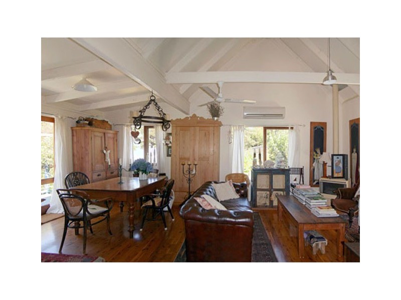 7 Anker Ave, Mollymook NSW 2539