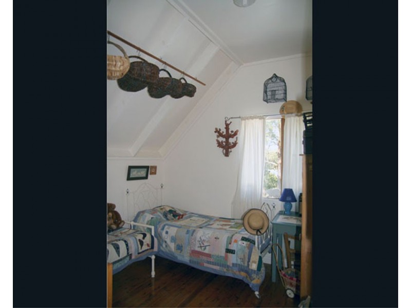 7 Anker Ave, Mollymook NSW 2539