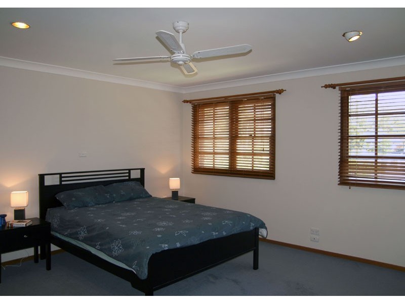 7 Toorak Close, Mollymook NSW 2539