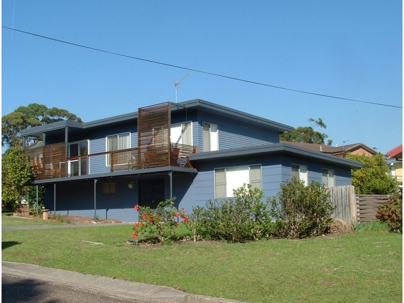 29 Tallwood Ave, Mollymook NSW 2539