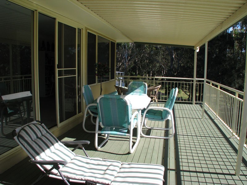 2 Macleay St, Narrawallee NSW 2539