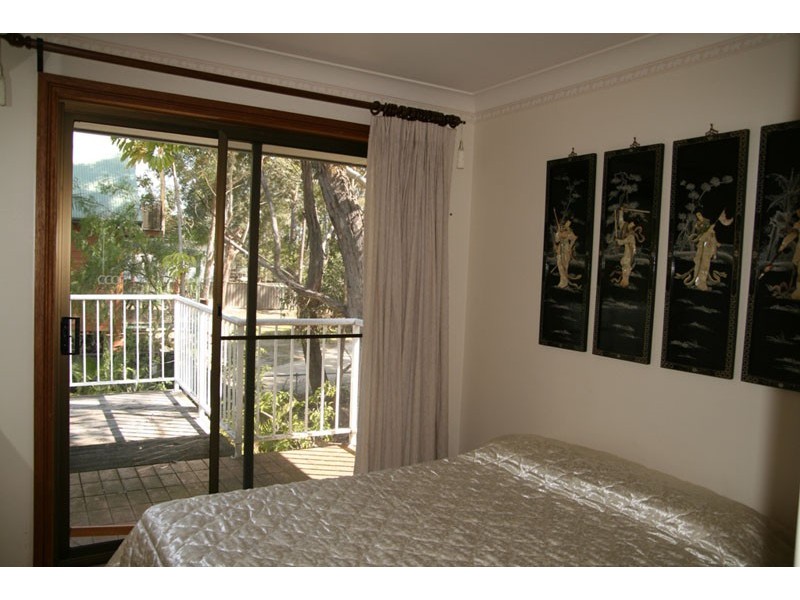 7 Bannister Head Rd, Mollymook NSW 2539