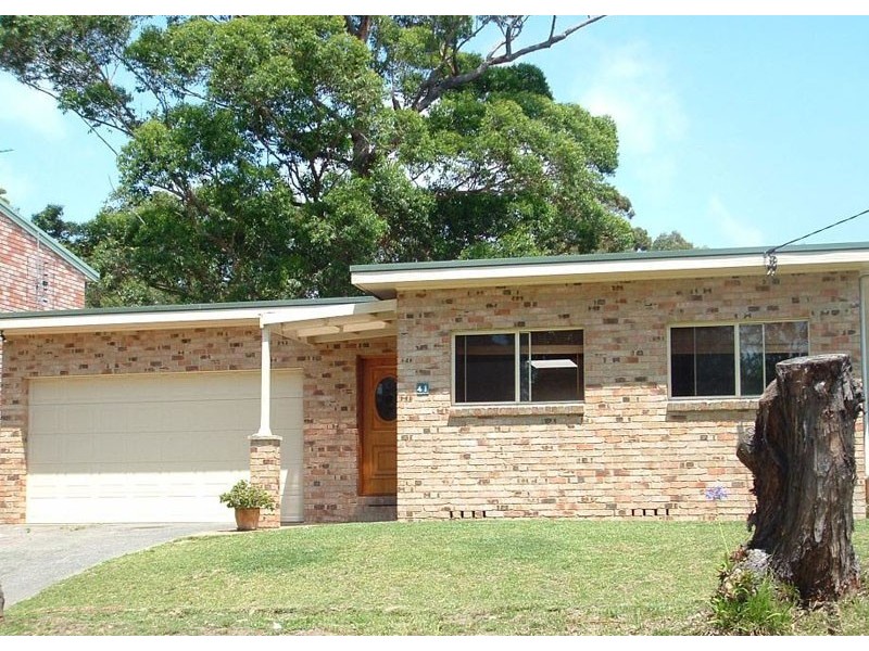 41 Bangalow St, Narrawallee NSW 2539