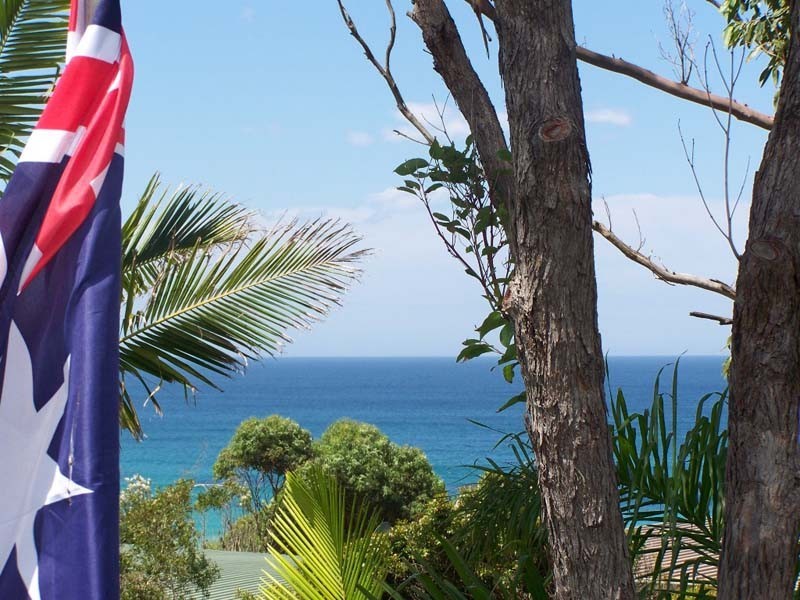 10 Booth Ave, Narrawallee NSW 2539