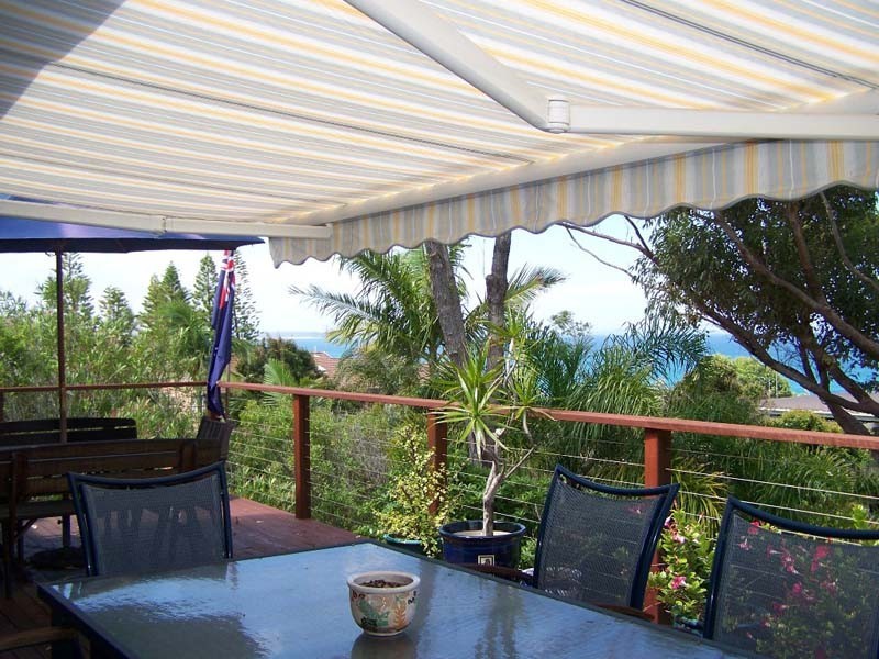 10 Booth Ave, Narrawallee NSW 2539