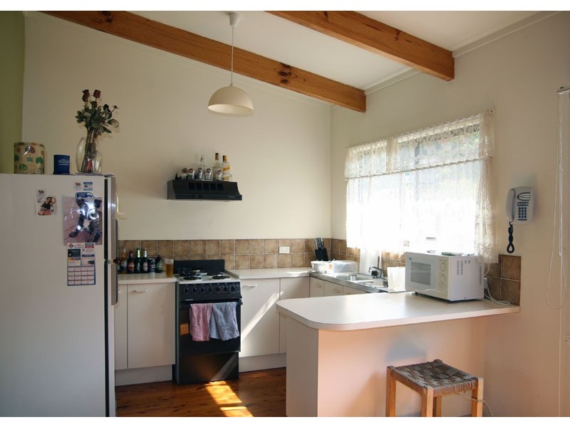 100 Leo Dr, Narrawallee NSW 2539