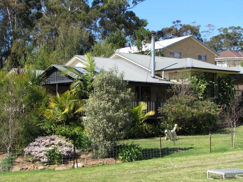 17 Cliffford Cl, Mollymook NSW 2539