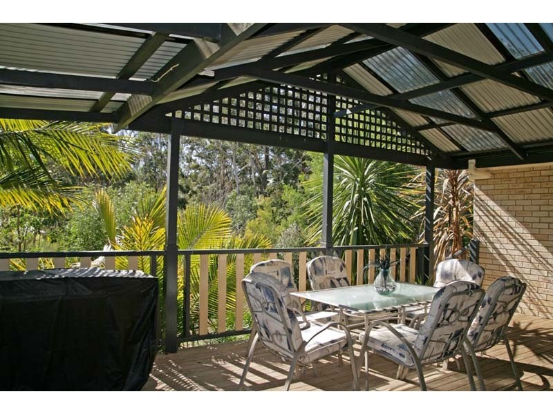 17 Cliffford Cl, Mollymook NSW 2539